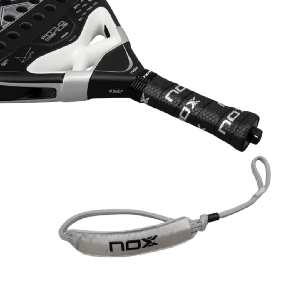 Raquette de padel Nox AT10 Genius Attack 18K Alum By Agustin Tapia 2026