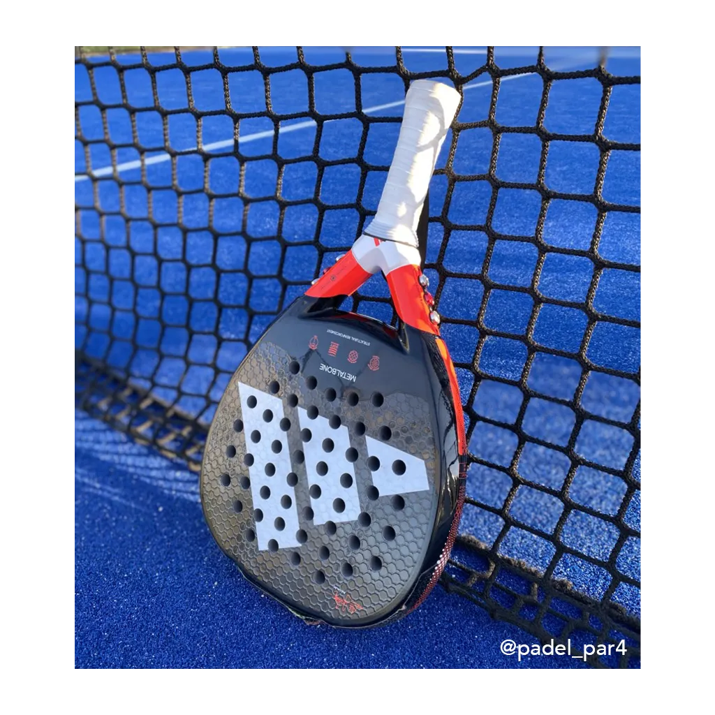 Adidas - Raquette de padel Metalbone 3.2 2023